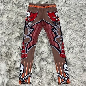 NWT Tampa Bay Buccaneers 3D PRINTED HIGH WAIST LEGGINGS XS/S